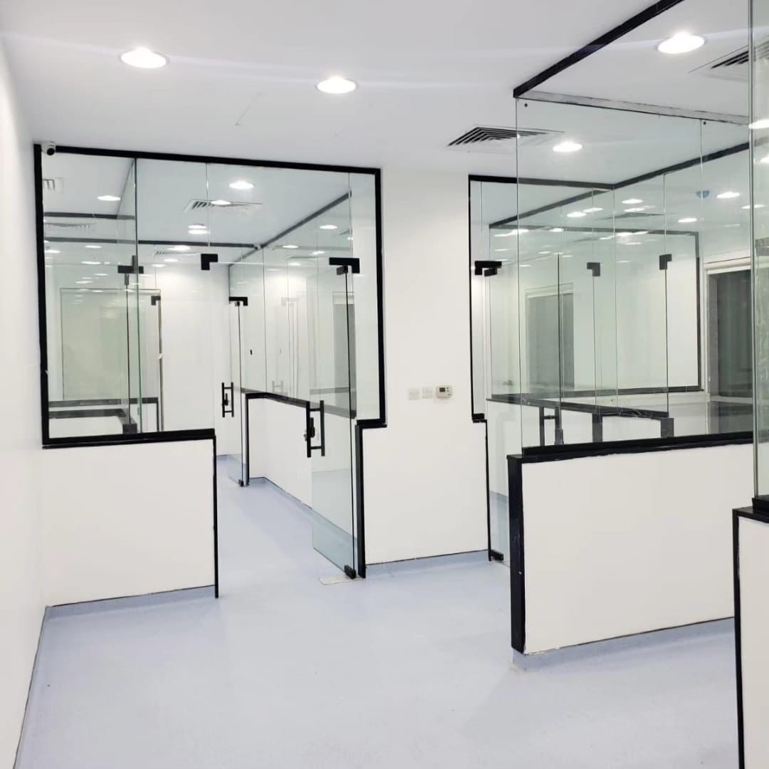 زجاج سكريت المكاتب الداخلية — 05