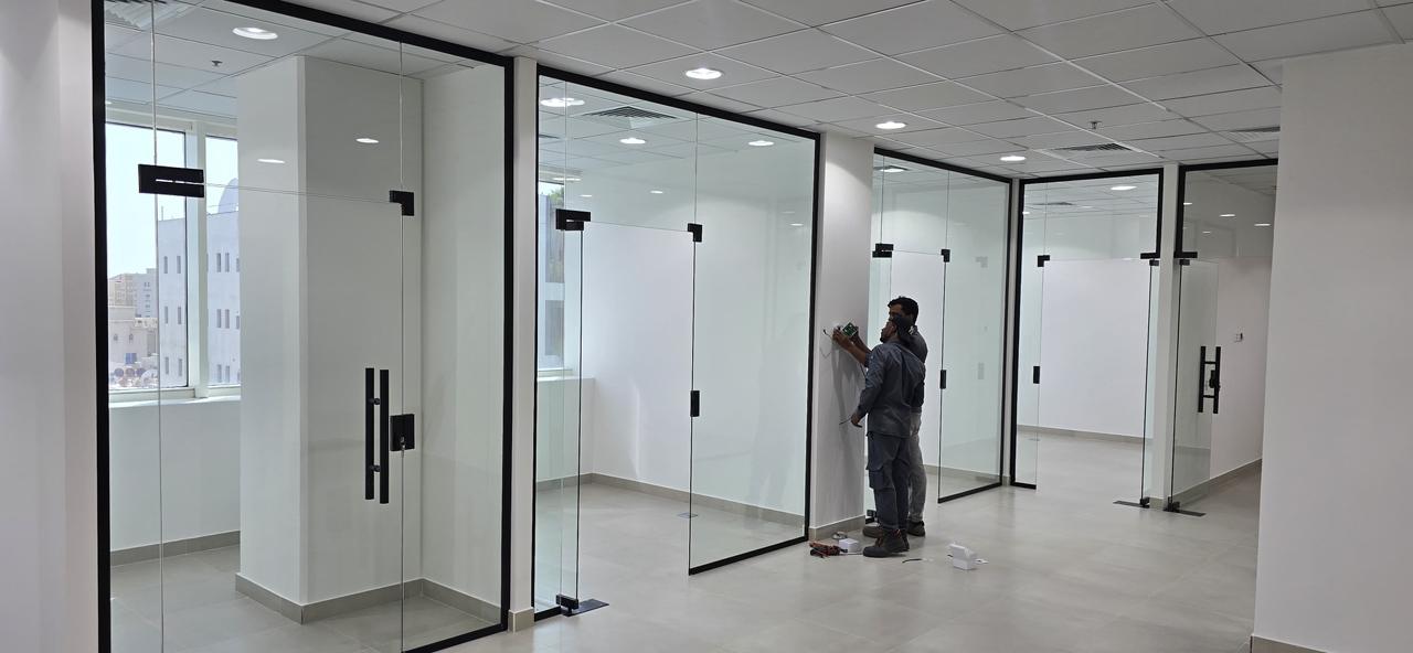 زجاج سكريت المكاتب الداخلية — 07