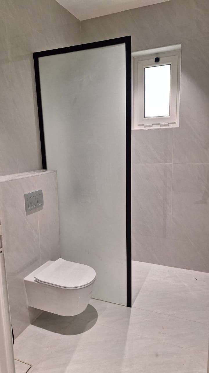 زجاج سكريت كبائن شاور الحمامات — 08