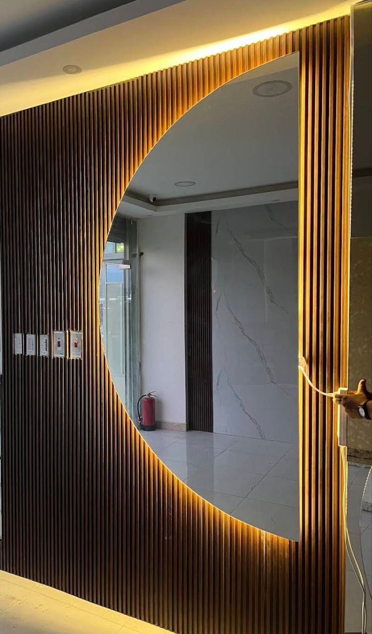 المرايا — 01