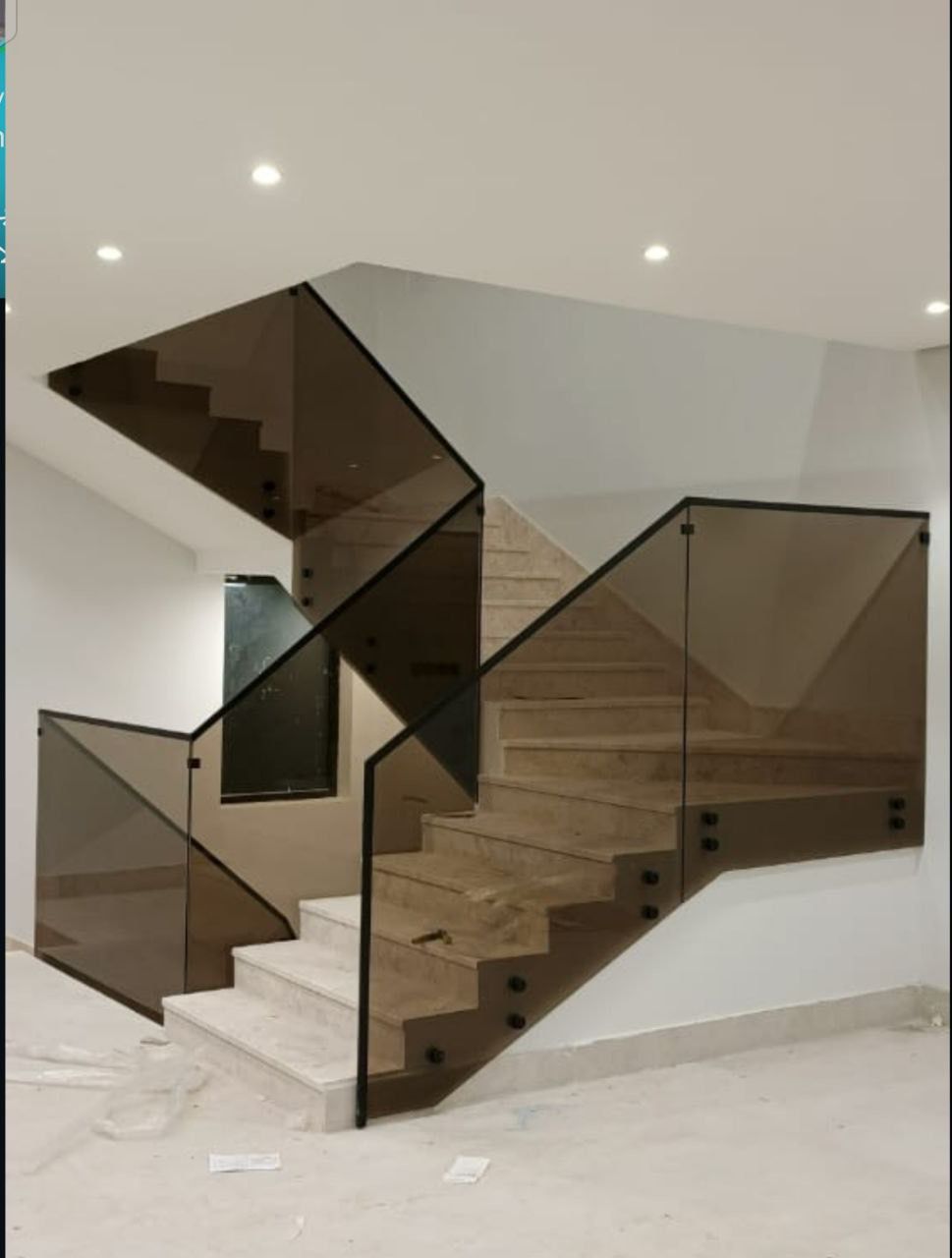 زجاج سكريت دربزين الدرج — 11