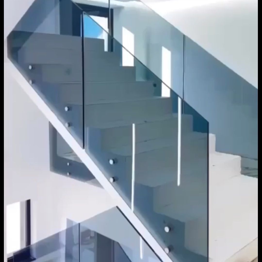 زجاج سكريت دربزين الدرج — 15